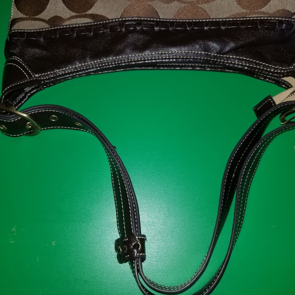 Coach Purse - Picture 5 of 7